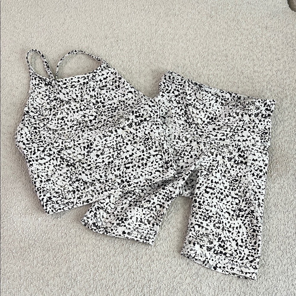 Old Navy Black and White Leopard Print Tank Top